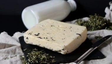 Cheese "Chanakh with dill"